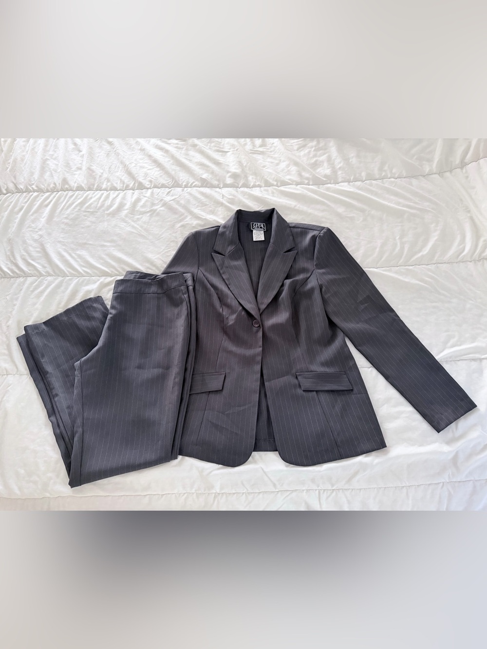Vintage 90s City Triangles Pinstripe Two-Piece Suit Jacket & Trousers - Charcoal